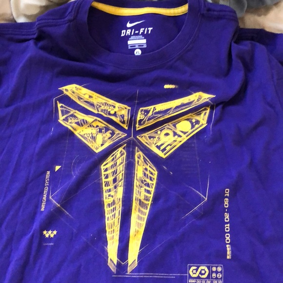 kobe dri fit shirt